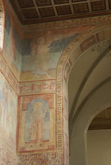 Mittelschiff, Triumphbogen, linke Seite