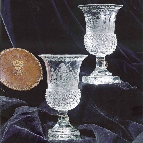 Kristall mit mythologischen Szenen und Monogramm