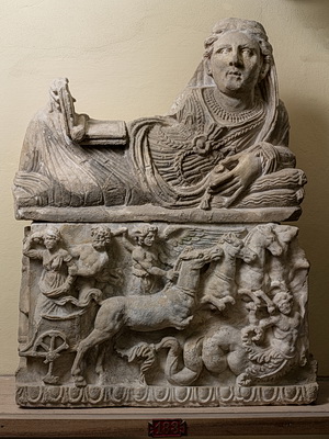 Aschenkiste mit Deckel „Dame“