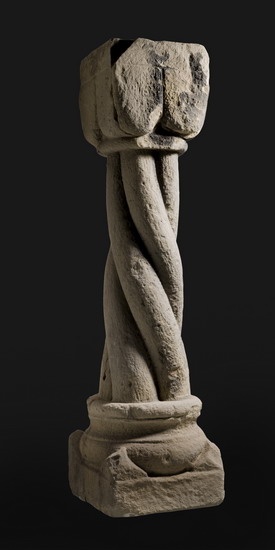 Säulen aus der Pfalz Wimpfen. Bad Wimpfen am Berg, Pfalz Wimpfen, um 1170/1180