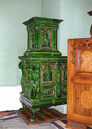 historistische Kachelöfen