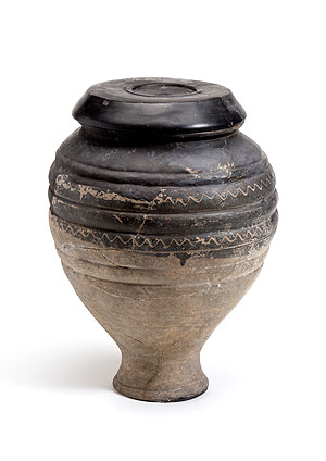 Kelchurne Diersheim, suebisch, 50–74 n. Chr. © Badisches Landesmuseum, Foto: Peter Gaul 