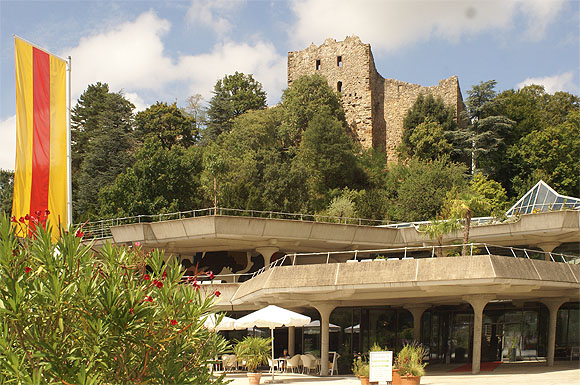 Badenweiler: Kurhaus und Burg