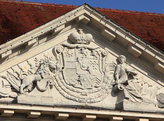 Lauingen, Rathaus, Wappen des Kurfürsten Carl Theodor
