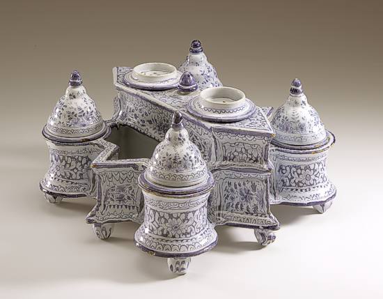 Fayence-Museum Höchstädt: Tintenzeug in Festungsform, Manufaktur Nürnberg, um 1730