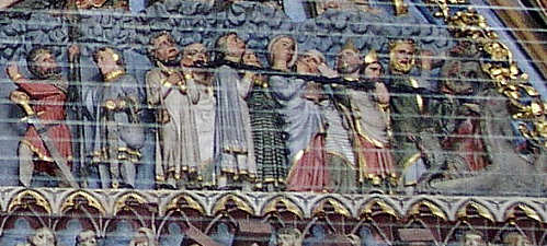 Die Verdammten werden in Ketten in die Hölle geführ