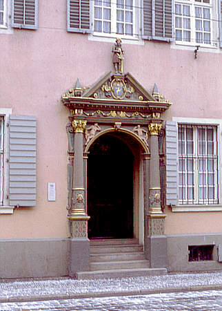 Portal des Hauses "zum Herzog", Salzstraße