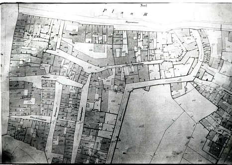 Kleine Rappengasse und An der Spitalstraße mit den durch die Auffüllung des Grabens gewonnenen Bauplätzen.