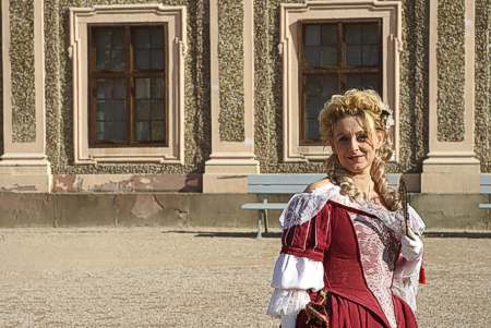 Schloss Favorite erwavcht aus seinem Winterschlaf