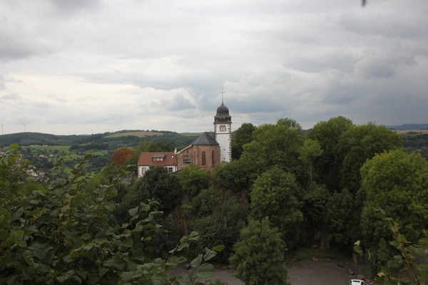 Remigiusberg von der gegen&uuml;berliegenden Seite des Michelsbergs aus gesehen