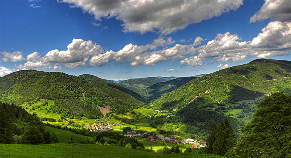 Naturpark S&uuml;dschwarzwald: Praeger Gletscherkessel im Sommer. &copy; Foto: Christoph Wasmer/Naturpark S&uuml;dschwarzwald