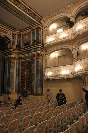 Schwetzingen, Schlossthater, Zuschauerränge