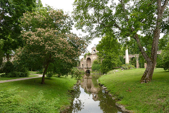 Wasserkastell im Schwetzinger Schlossgarten