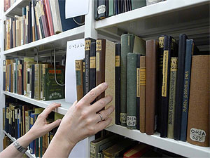 Papierentsäuerung im Oberrhein-Bestand der Badischen Landesbibliothek