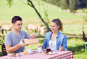 Köstliche Produkte, schöne Atmosphäre auf den Höfen – der Brunch auf dem Bauernhof. (© Raphael Pietsch)