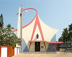 Our Lady of Miracles, Cochin (2014-2016). © Haubitz + Zoche