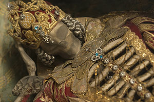 Die Gebeine von Heiligen stammen aus römischen Katakomben. Sie waren Mittelpunkt eines ausgeprägten Reliquienkults. Hier der Heilige Dioskorus in der Klosterkirche Wald. 