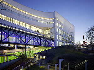 TECHNOSEUM, Brücken- und Kopfbau zum Park (Quelle: TECHNOSEUM, zooey braun)