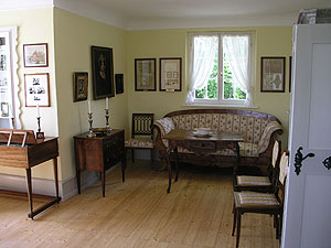 Meersburg, Wohn- und Musikzimmer der Abnnette von Droste-Hülshoff im Fürstenhäusle. Foto kulturer.be.