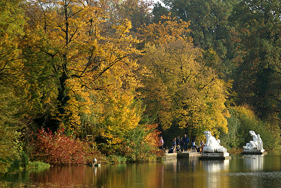 Schlossgarten Schwetzingen: Am Großen Weiher. Foto: kulturer.be
