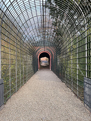 Laubengang zum Perspektiv, in Schwetzungen als "Ende der Welt" bekannt. Foto: kulturer.be