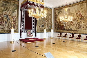 Barockschloss Mannheim, Thronsaal des badischen Großherzogs (19. Jh.) mit den Gobelins des 18. Jahrunderts. Foto: kulturer.be