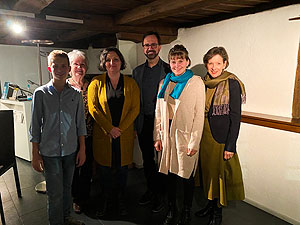 Marion Dammann, erste Vorsitzende des Naturparks Südschwarzwald und die Teilnehmenden der Podiumsdiskussion. Bild: Naturpark Südschwarzwald e. V.