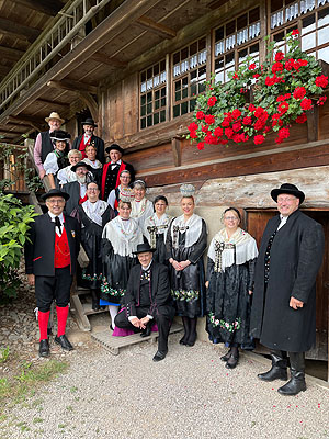 Präsentation der Schwarzwälder Trachten. Foto: Schwarzwälder Freilichtmuseum Vogtsbauernhof, Tamara Schwenk