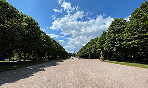 Schlossgarten Bruchsal, Zentrale Allee mit Blick nach Westen. Foto: kulturer.be