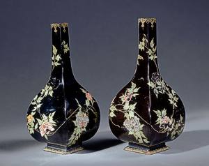 Schloss Favorite: Böttger-Steinzeug aus der markgräflichen Sammlung