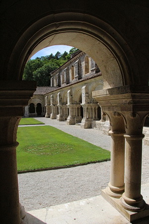 Fontenay, Kreuzgang