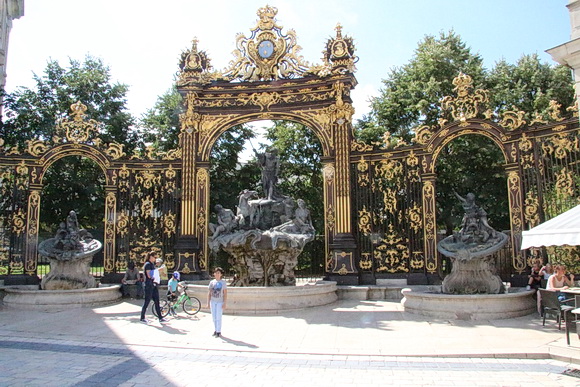 Nancy, Place Stanislas, Brunnen Barthelemy Guibals