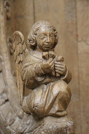 Schnitzfigur am Chorgestühl der ehemaligen Kollegiatskirche St. Andoche in Saulieu