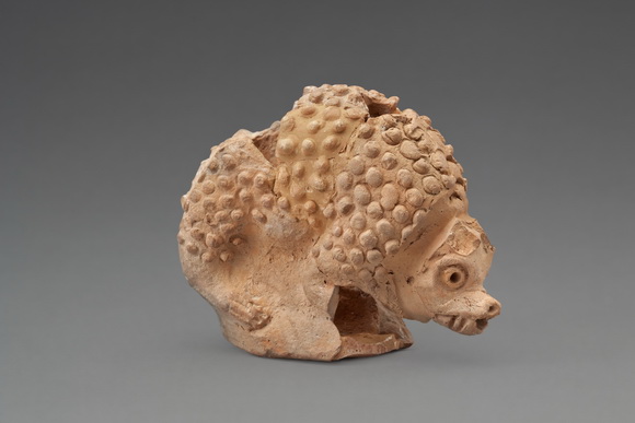 Weihgabe in Form eines Igels aus Petra, „Great Temple“, Ton, 1. Jahrhundert n. Chr. (Petra, Archäologisches Museum)